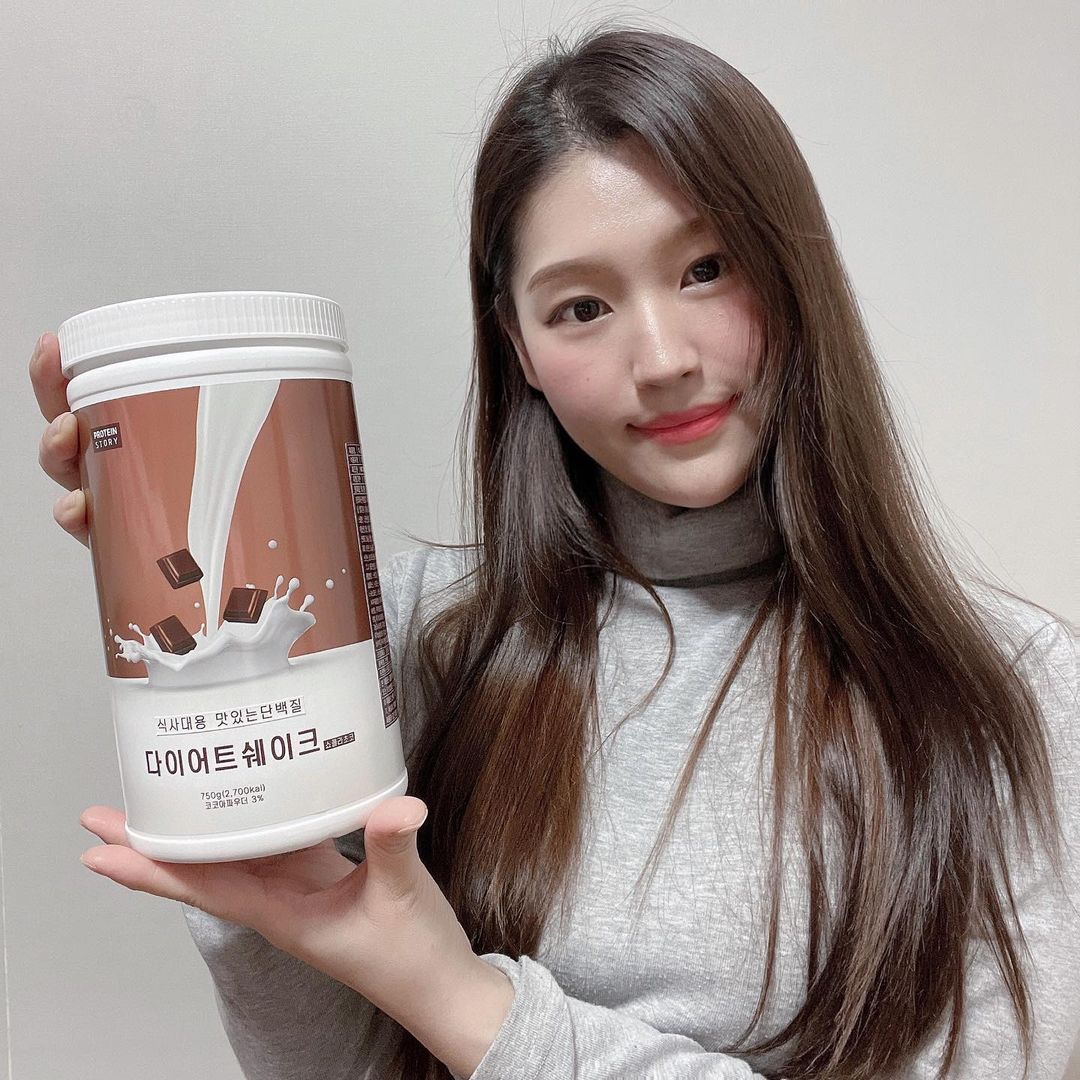 𝒽𝓊𝒾 𝓌𝑜𝓃 ღ on Instagram: “⠀ #협찬 ⠀ [프로틴스토리] 식사대용 맛있는 단백질 다이어트쉐이크 ⠀ 저는 무려 2년정도 단백질 쉐이크를 꾸준히 챙겨 먹고 있어요 🙈 운동은 따로 하