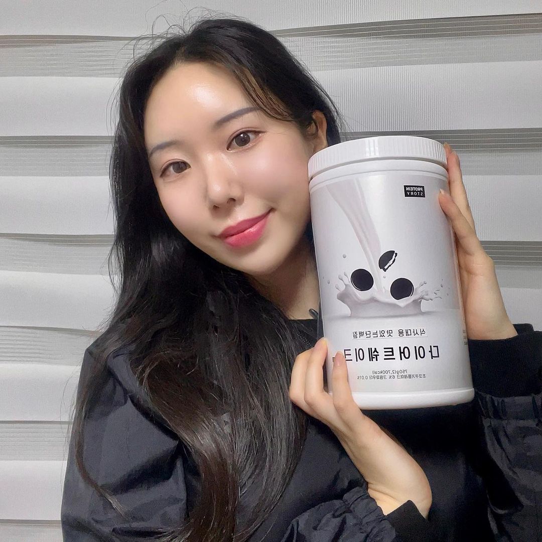 @87_ov_ on Instagram: “#광고 TV프로그램 뷰티 앤 부티 에서 소개한 바로 그 제품 💗 식사대용 맛있는 단백질 다이어트 쉐이크 체험하게 되었어요 너무 영광이예요 ! 가벼운 칼로리로 우유로도