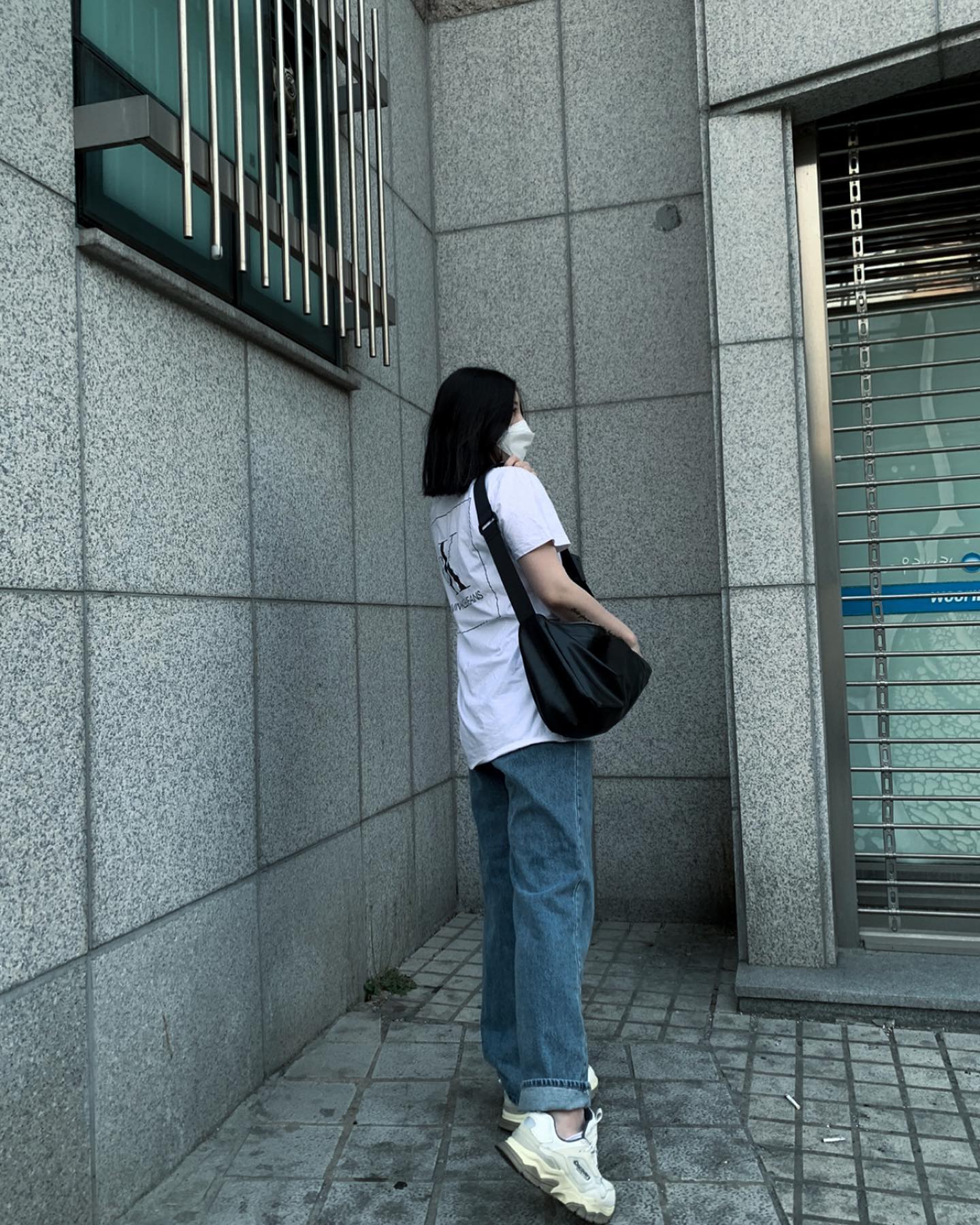 오랜만에 찾은 인스타야 반가워## 
혹시 모를 불상사를 대비해
내 사진 하나쯤 박제
#손가락다침 #아파 #별로야 #고투더헬