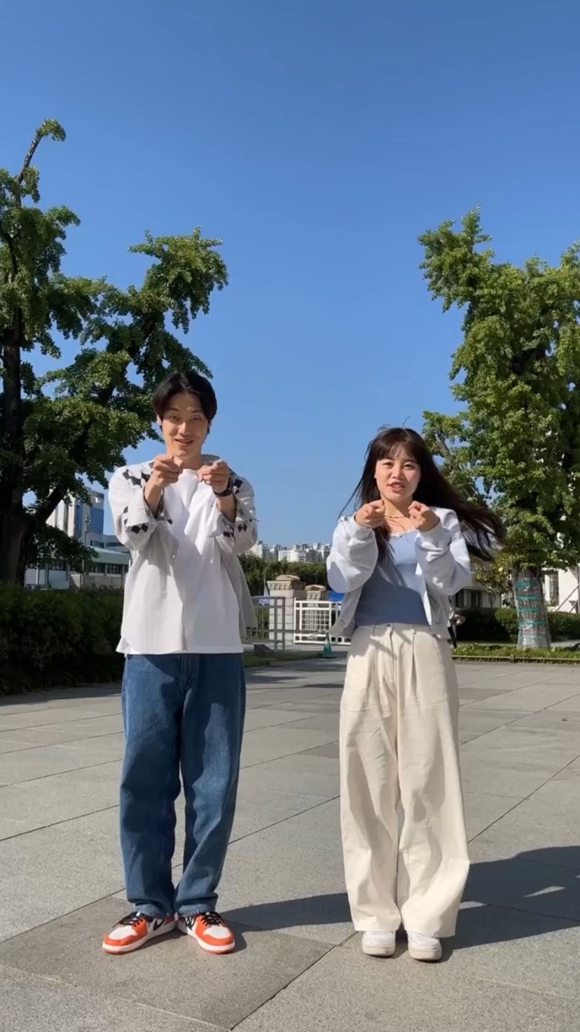 여름☀️
DC @aiki_kr & @olafoooooo 

#sunroof #sunroofchallange #썬루프챌린지 #challenge #reels #dance #reelsdance #dancechallenge #릴스 #aiki #olaf