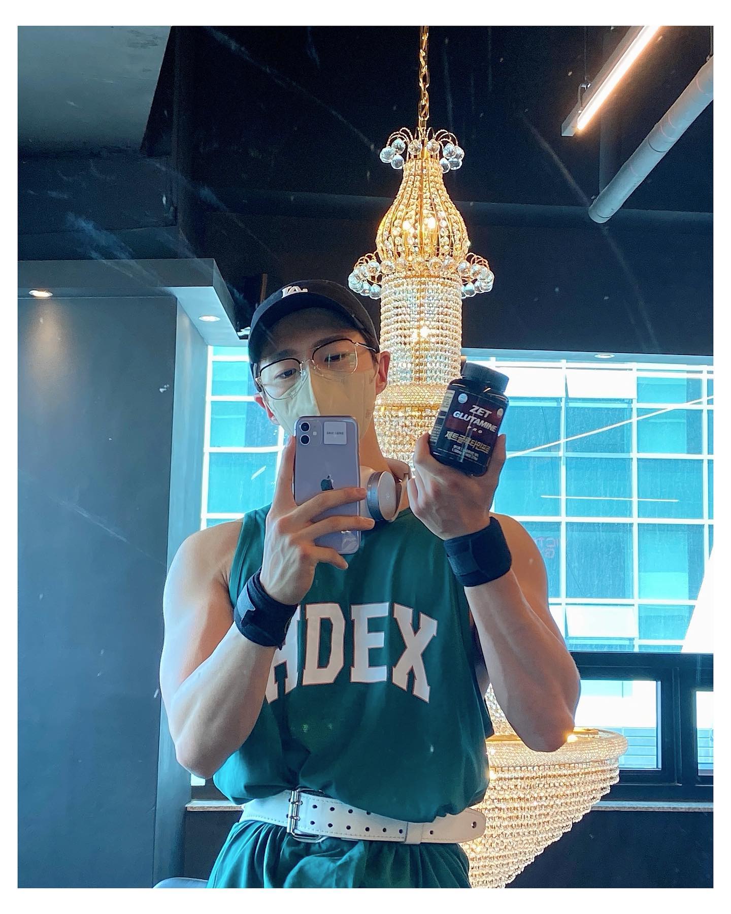  “. 2022.06.08 #오운완 #협찬 #광고 근육맨닷컴에서 #제품협찬 을 보내주셨습니다🙏 저는 운동 퍼포먼스를 위해 여러 영양제를 챙겨먹는 편인데 그 중에 하나인 L-글루타민 제품입니다💪 운동만큼 식단 그리고 영양까지 포기…”