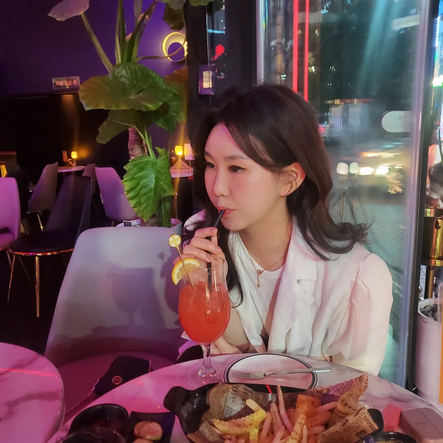 멍~ 😲
