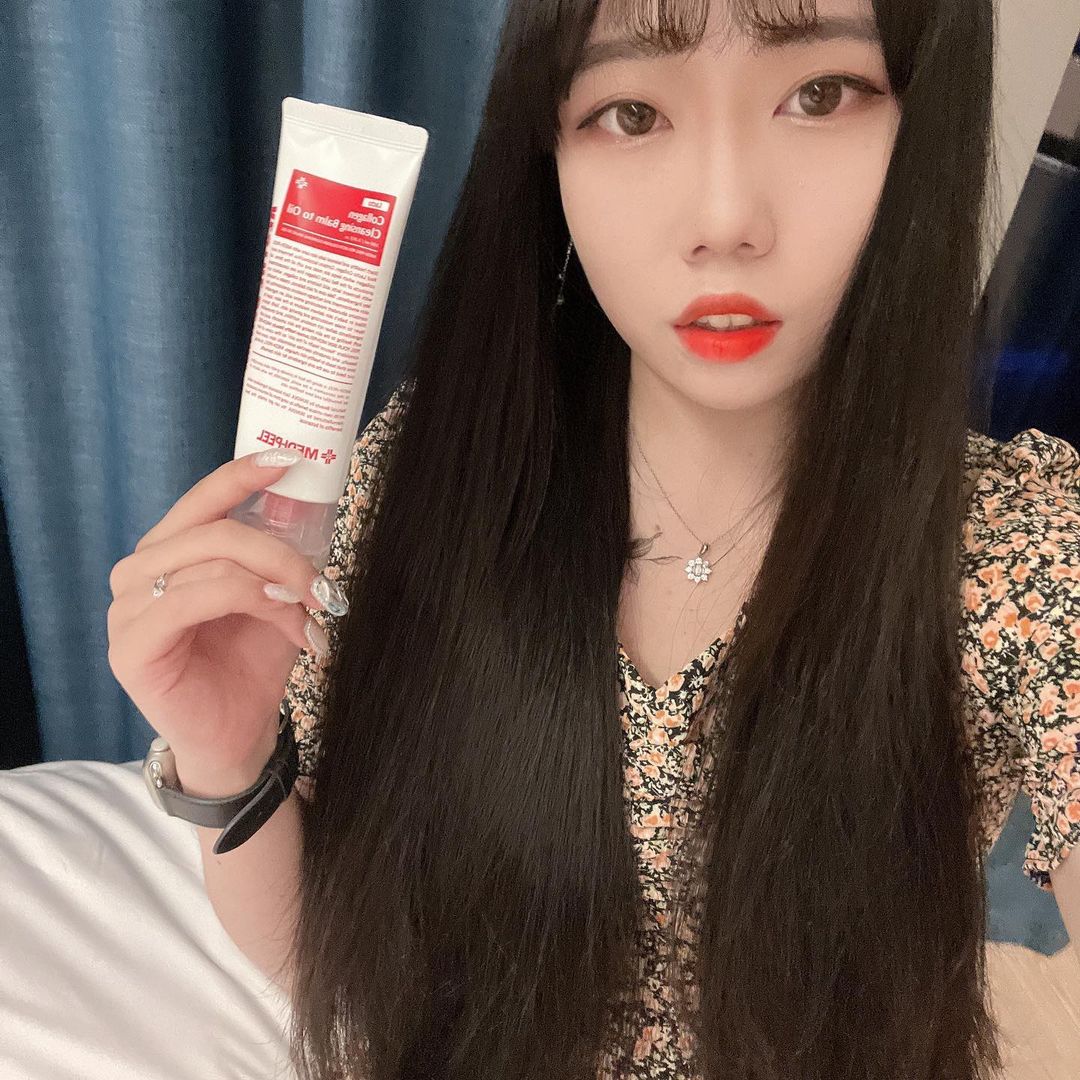 𝑀𝒾𝓃𝓃𝒶 on Instagram: “#협찬 모공에 진심인 메디필에서 이번에 클렌징 오일과 밤에 장점만 살려서 만들어낸 ' 메디필 레드락토 콜라겐 클렌징 밤 투 오일' 화장지울때 이거보다 증맬