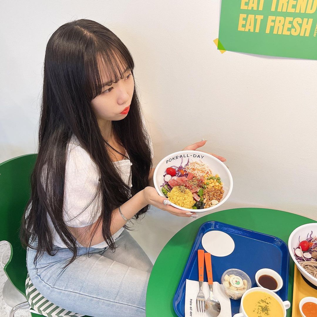 𝑀𝒾𝓃𝓃𝒶 on Instagram: “내 인생 포케는 포케올데이에서❤️❤️ 배달도 가능한 인계동 포케맛집!! 포케는 샐러드보다 든든한데, 다이어트할때 식단할때 먹기 정말 너무 좋당 내가 인