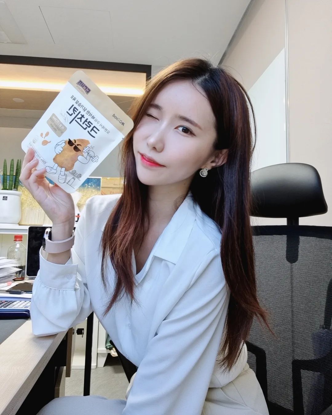 🍒체토🐰 on Instagram: “#협찬 밥보다 간식을 더 챙겨먹는 저를 위해 #간식대장 에서 프로틴간식박스를 보내주셨어요❤️ 사진에 다 담기도 힘든 풍성한 구성! 이렇게 맛있는데 당류가 낮고