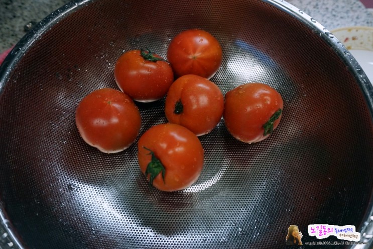 대저 짭짤이 토마토 철이라 더욱 싱싱하고 맛있다.