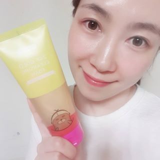 지원남매맘 on Instagram: “오마나! 진짜 금인가요 #미플레이 24k골드클렌징 폼으로 클렌징했어요 🧖‍♀️ . . . 24k 금으로 클렌징 하니  피부가 더 빛이나고 고급스러움까지 느껴지는 느낌😘 . . . #24k골드 #골드클렌징폼 #클렌징폼 #클렌징추천 #클렌져 #촉촉한피부…”