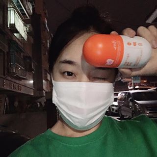 ➰ on Instagram: “퇴근 후 #헬스 조지기 ➰💪🏻
여윽시 운동은 #쌩얼 이 진리 아닌지,,🤭❓
#grn주홍이 랑 건강한 다이어트 ing~💕
.
.
#grn #주홍이 #다이어트 #다이어트보조제”