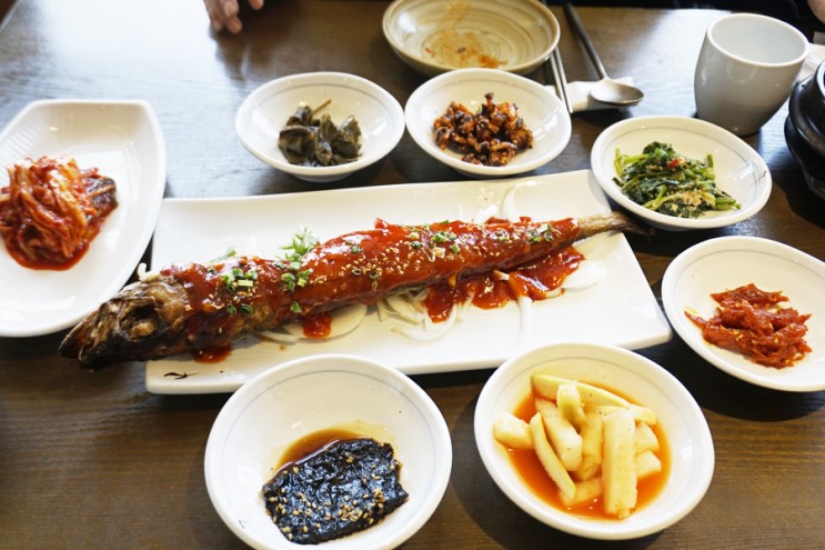 사당역 한정식 / 부모님 모시고 가기 좋은 '둥구나무' 사당점