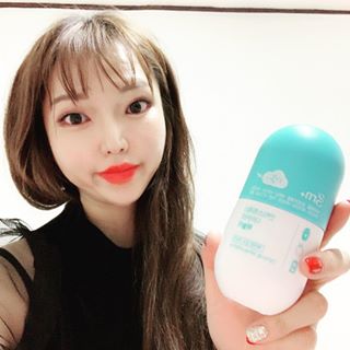 soly on Instagram: “#grn #하늘이 먹어봄 . 자는 동안 #스트레스 해소랑  #지방분해 를 도와준다고 해서 먹어봤는데 완전 맘에 들었음 (많이 먹어도 안찔림) . 천둥이랑 다홍이도 같이 먹는데 다 다른 성분으로 돠어있어서 같이 먹으면 효과만땅이당 . . #지알엔…”