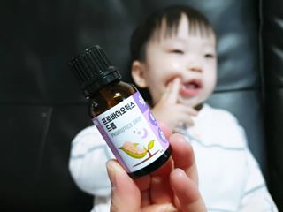 지원남매맘 on Instagram: “액상형 유산균은 영유아나 아이들에게 먹이기 편해서 너무 좋아요 😊  하루 4방울 톡톡톡톡 💧  세계3대 유산균 제조사 다니스코사 원료 사용 했고 감미료 합성행료 착색료가 일체 들어있지 않아요 !  하루 4방울로 우리아이 장건강을 지켜주세용 😁 . .…”