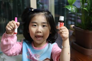 양윤아 on Instagram: “#비타민D #아기비타민 #아기비타민D #아기영양제 #신생아영양제 #아기영양제추천 #신생아비타민D #아기비타민추천 #키즈비타민 #키즈영양제#액상비타민D #MCT오일 #코코넛오일 #아연 #구루병 #구루병예방 #뉴트리원 #뉴트리원라이프 #육아소통 #젊줌마…”