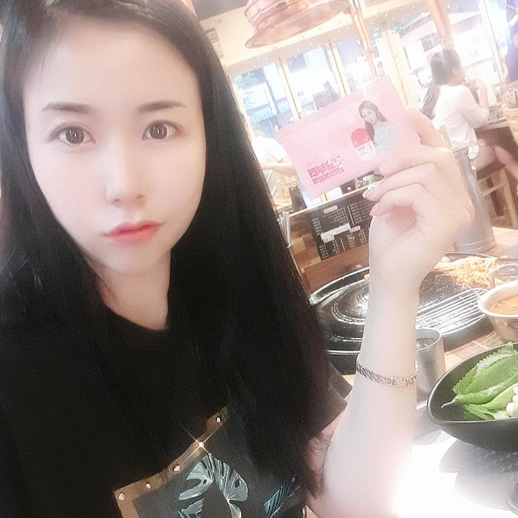S아람 on Instagram: “⠀ ⠀ [GRN ] 숙취해소 지금부터 안티이불킥♥️♥️ ⠀ 술자리 전후 #숙취해소제 는 필수 다음날 이불킥 안하도록ㅋㅋㅋ #지금부터안티이불킥 챙기자구요 😁👍 ⠀ ⠀ #grn #지알엔 #grn지금부터안티이불킥 #grn안티이불킥 #안티이불킥 #숙취…”