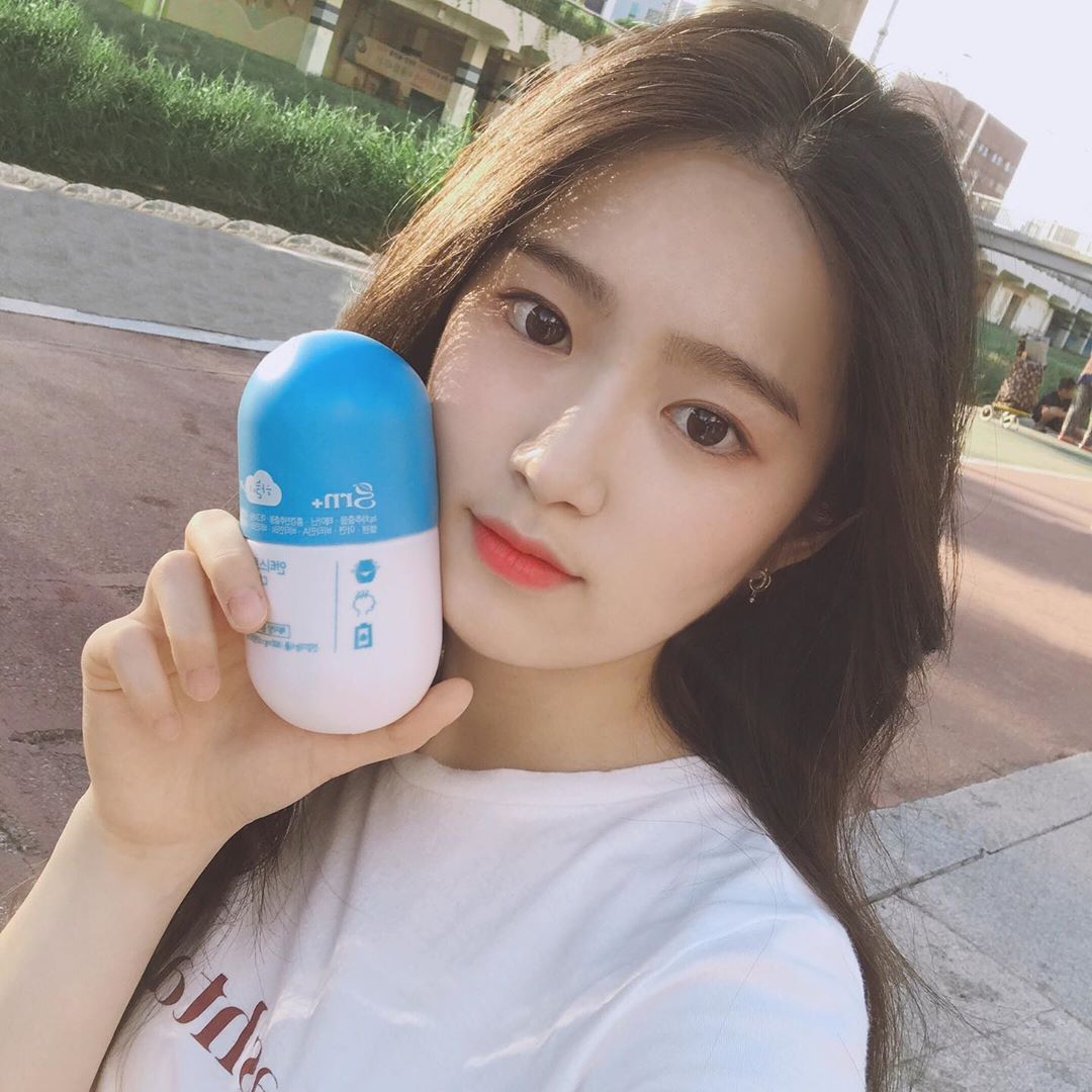 정예람 on Instagram: “안티스트레스 #다이어트 💙하늘이💙  스트레스와 체지방관리를 더블케어 귀차니즘들을 위한 #다이어트보조제  잠들기전 1번 3정으로 간단하게!! 식단조절+운동까지 병행하면 더욱 효과를 볼수있어요:) #grn #grn다이어트 #하늘이 #다이어트하늘이…”