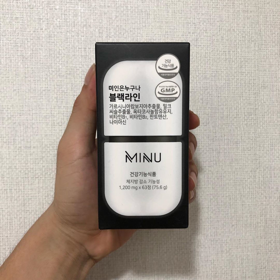 사람 on Instagram: “미누 블랙라인 후기 
어느덧 벌써 두번째 구매후 먹고 있는 미누 비타민처럼 챙겨먹는 나란남자 지구력과 간을 위해 챙겨먹는 나란남자 다이어트는 내가 많이 먹어서 모르겠으나 뭔가 안먹으면 힘이없는 그런 하루가 되서 꼭챙겨먹는 그런미누”