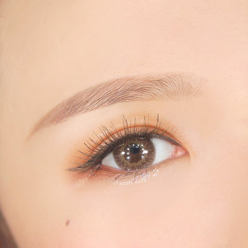 ⠀
#MOTD #EOTD ⠀
⠀
—————
⠀
날씨도 선선해졌으니 가을가을한 메이크업🍂
얼른 딥브라운 메이크업에 니트 입고 외출하고싶네용🥰❣️
⠀
⠀