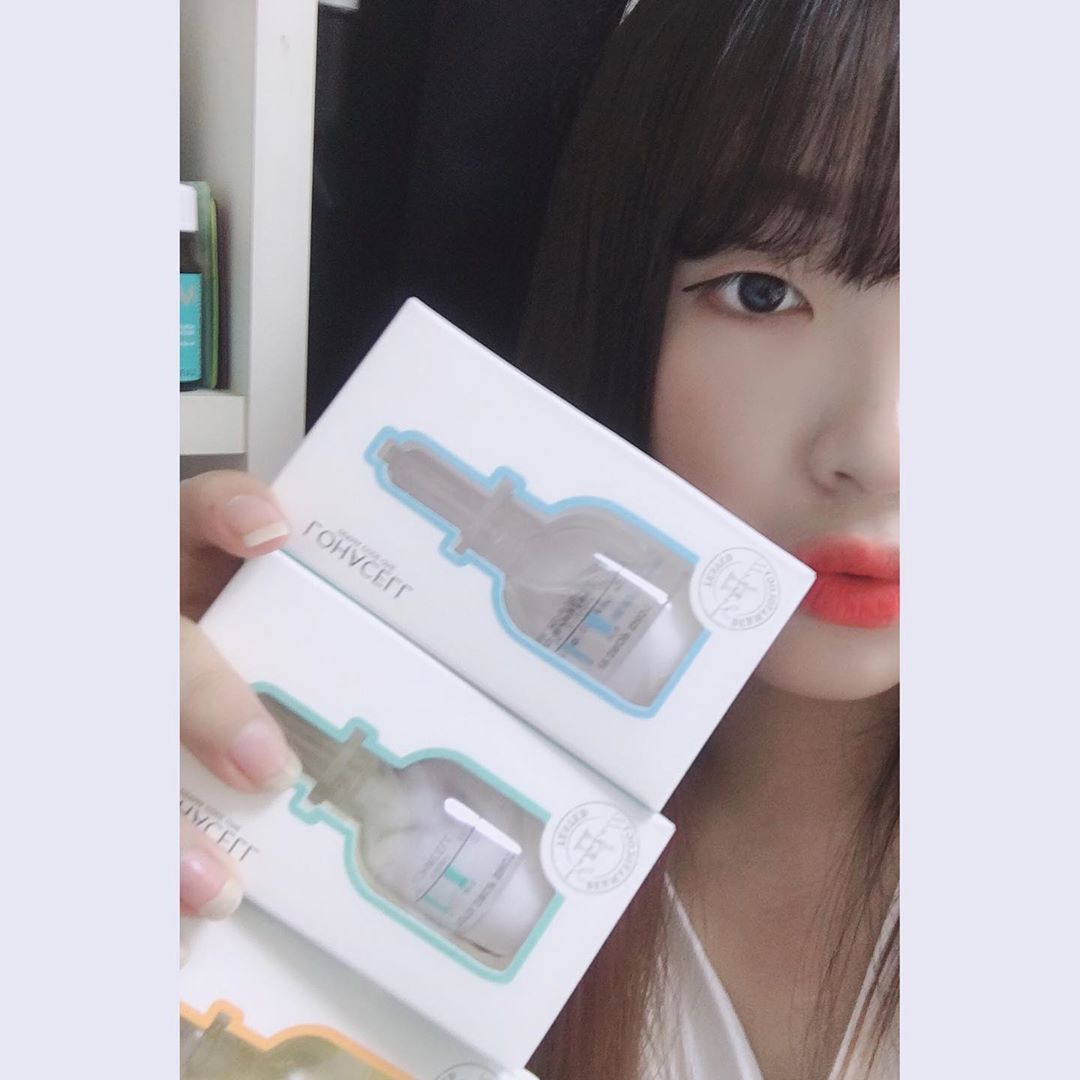 이혜인(준서🐻신) on Instagram: “로하셀하이드롭샷 앰플후기💛 - 제형은 쫀쫀(?)한제형이에요! 극건성피부에 좋다는데 제피부타입이랑 딱맞아요ㅜㅜ 바르고나면 촉촉하고 화장도 찰떡,,💖세가지중에 제일 맘에드는 앰플이에요 ㅎㅎ - 로하셀 하이 드롭샷 앰플은 97%의 히알마이드와 피부 진정…”