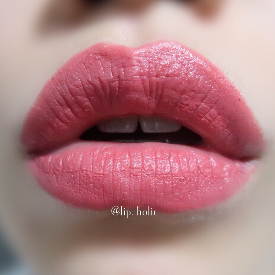 어뮤즈 파우더 립 밤 펜슬 애월
#풀립

#립홀릭뷰 ˘ﻬ˘
상세한 리뷰는 블로그로 (프로필 링크 클릭)