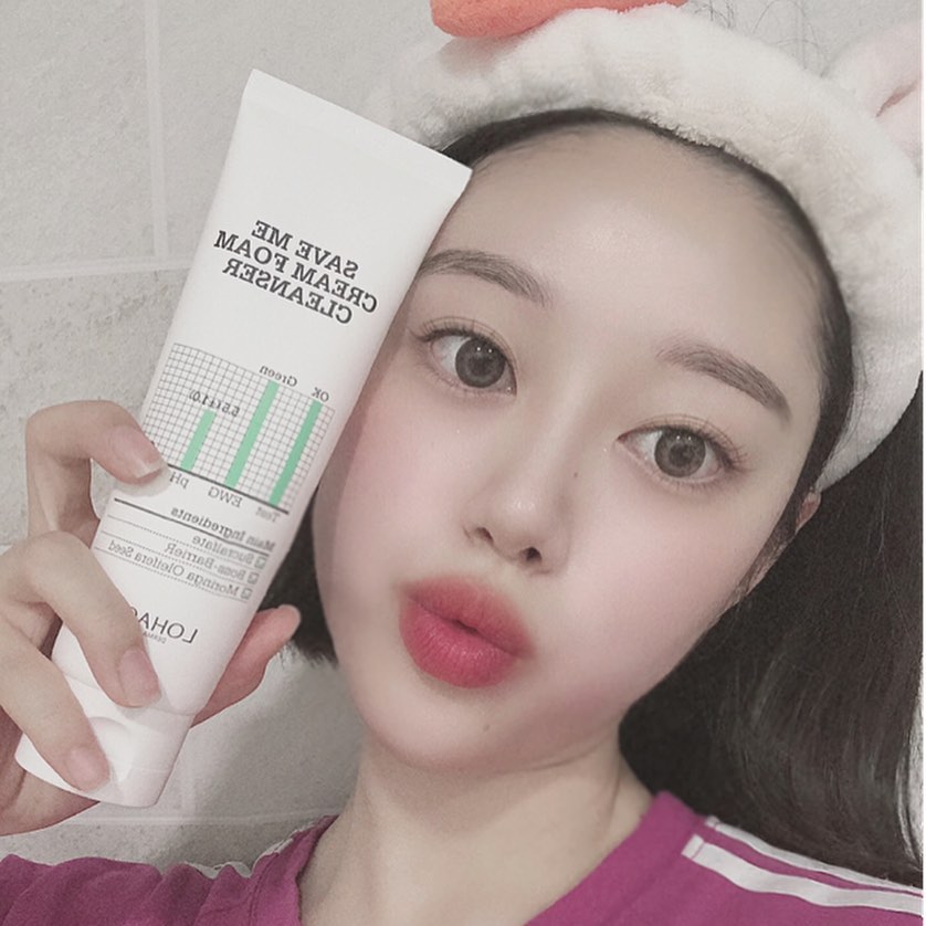 세영 22 on Instagram: “폼클렌징 다써가서 뭐쓰나했는데 로하셀 폼클렌징 써보고 정착함 (๑╹ω╹๑ )  피부본연의 pH인 약산성 폼클렌징이라 그런지 자극 일도 없고, ‘모링가’성분이 들어가서 미세먼지까지 깨끗하게 씻겨준당,, 그리고 제일중요하게 생각하는 거품이 너무쫀득해서…”
