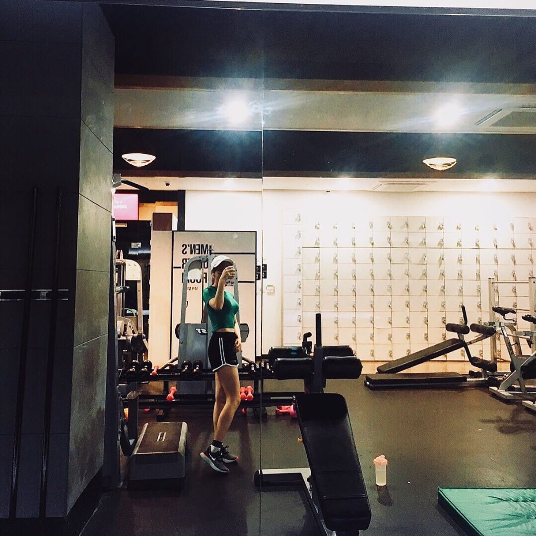 가람 ᴳᴬᴿᴬᴹ 🇰🇷 on Instagram: “인절미맛 쉐이크가 나왔어요!! 고소하고 달콤행..💞 시간이 갈수록 꾸덕해져서 포만감도 있고, 지퍼백에 바로 빨대 꽂으면되니까 짱편해👍🏻 운동 후 글램디쉐이크 한팩 드링킹~~~ . #글램디 #glamd #한끼글램쉐이크 #다이어트 #다이어트식품…”