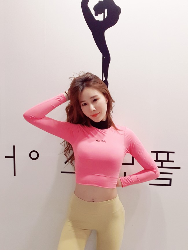 아우라핏 크롭탑 요가복 착샷 운동욕구 상승👍👍