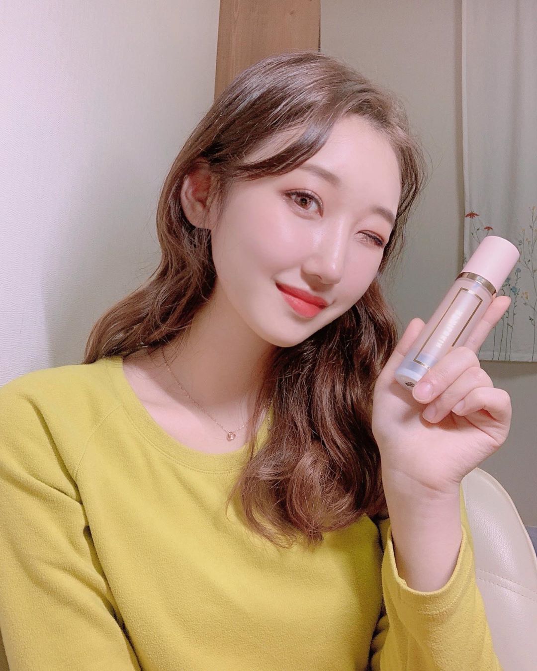 美道 on Instagram: “진짜 너무 촉촉🎈
✔️에이프릴스킨 퍼펙트 매직 커버 핏 파운데이션 .
.
#에이프릴스킨 #aprilskin #퍼펙트매직커버핏파운데이션 #파운데이션 #50시간파운데이션 #겨울파운데이션 #ad @aprilskin_korea”