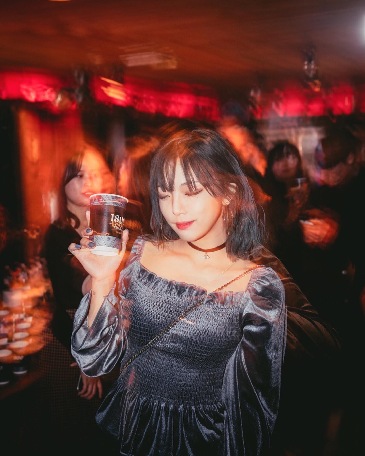 이번 131 연말파티 성공적..!
모두들 너무 고생많으셨어요!!
매번 좋은 사진 찍어주시구 
무한 칭찬해주시는  홍작가님...🥰
작가님 이번 사진도 너무 맘에 드는 걸요?!?
the1mile  홍작가님 신의 손!!