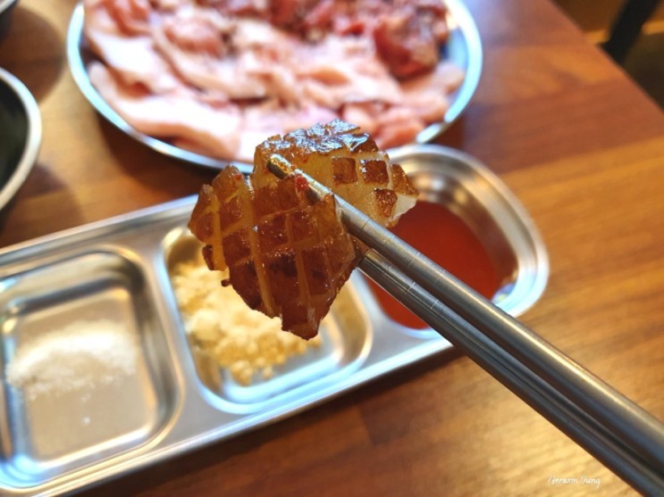 동상이몽 조현재 먹방, 뚱보집! 돼지 껍데기와 특수부위 맛집 :)