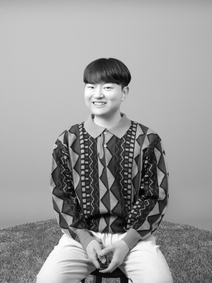 특별히 기념하고 싶은 순간: 셀프사진관 메모랜덤 스튜디오 - 연남동 사진, 홍대 사진관 추천