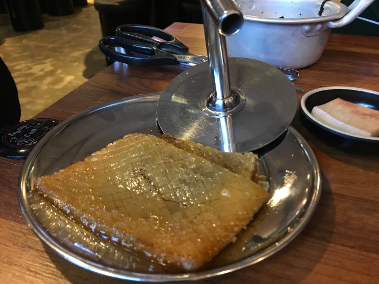 신사역 고기집: 뚱보집 가로수길점 - 동상이몽 조현재 먹방, 인생 껍데기 맛집