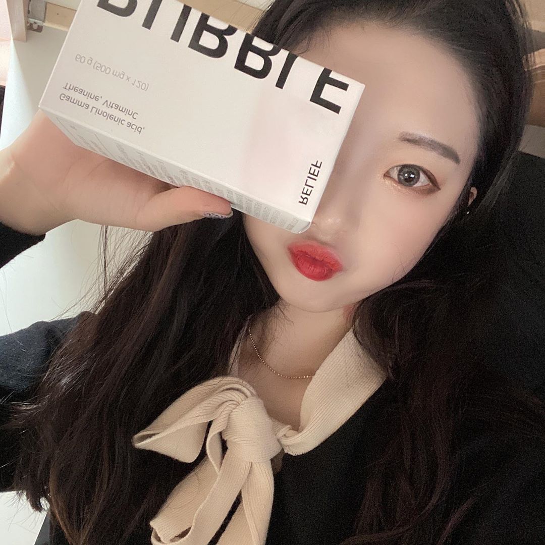 ❤쩡블리❤ on Instagram: “한 달에 일주일을 고생하는 여자들을 위한 시크릿한 제품🤫 ⠀ ⠀ ⠀ 👌🏻월경전 변화에 의한 불편한 상태 개선에 도움을 줄 수 있는 '감마리놀렌산' 함유 👌🏻철의 흡수에 필요하며 결합조직 형성과 기능유지에 필요한 비타민C, 스트레스로 인한 긴장완화에…”