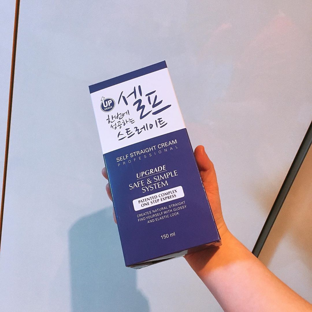 ☾ 예라 on Instagram: “펌 실패하고 풀려다 이미 망한 머릿결 걱정되서 그냥 냅두다가 알게 된 ⭐️ 셀프 스트레이트 ⭐️”