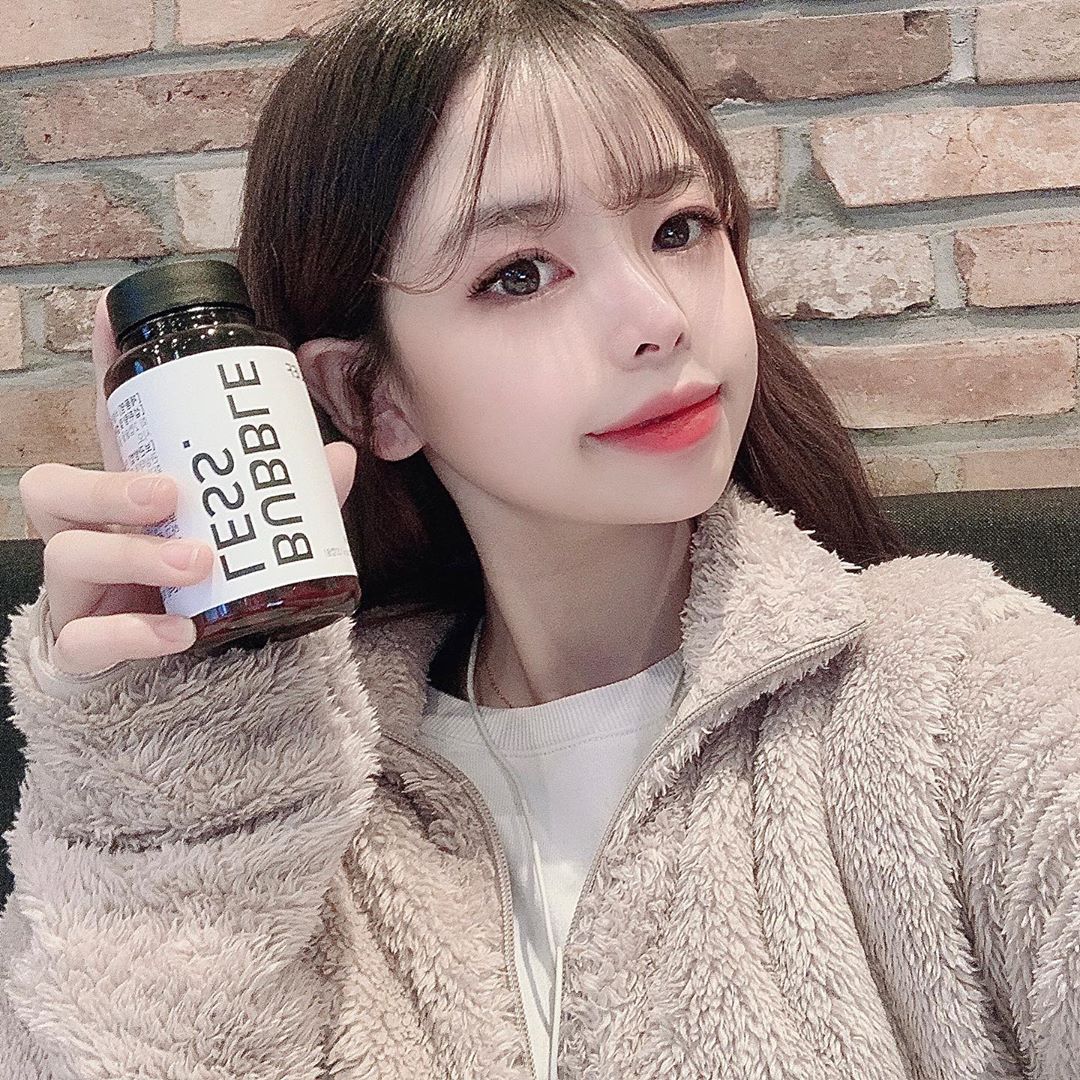 @3.24k__ on Instagram: “✔️버블레스 릴리프  월경 전 변화에 의한 불편한 상태 개선에 도움을 줄 수 있는 '감마리놀렌산' 이 함유되어 월경전증후군에 도움이 됩니다 철의 흡수에 필요하며 결합조직 형성과 기능유지에 필요한 비타민C, 스트레스로 인한 긴장완화에 도움을 줄 수…”