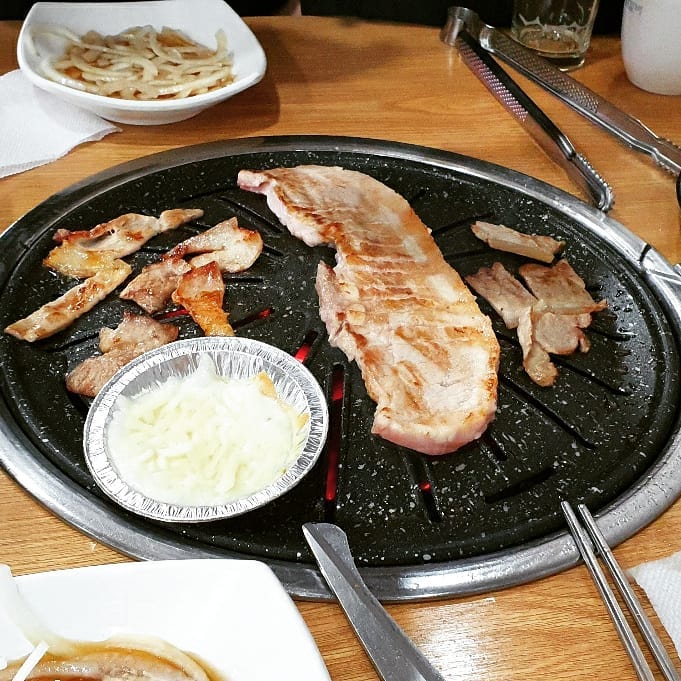 믿고 거르는 무한리필집 블로그후기에 속는셈치고 왔는데... #무한리필#아닌#웬만한#고기집#보다#맛있어요#하지만#다이어트#때문인지#위가줄어들어#많이못먹은#ㅜㅜ
#수유역맛집#수유맛집#수유무한리필#수유사거리맛집