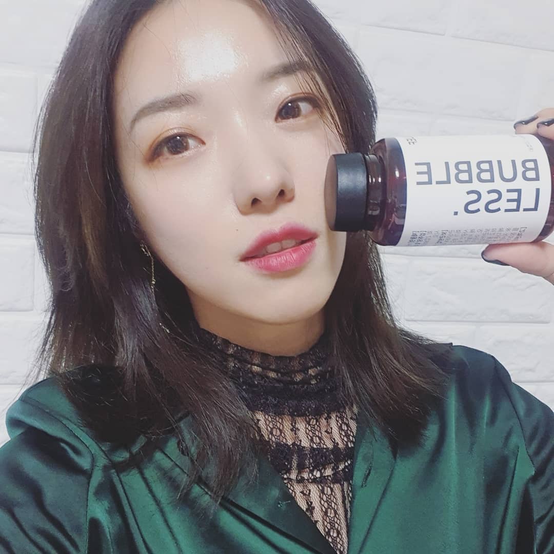 오사랑 on Instagram: “요즘 달맞이꽃 대신해서 먹구 있는 아이 달맞이꽃 내 주위에다 칭찬 칭찬 했는데 달맞이꽃종자유보다 감마리놀렌산???이 2~3배 많다구함..🤩 . . 월경전증후군에 진짜 달맞이꽃 효과 많이 봤는데.. 붓고, 아프고, 예민해지고, 우울해지고 복합적인 거…”