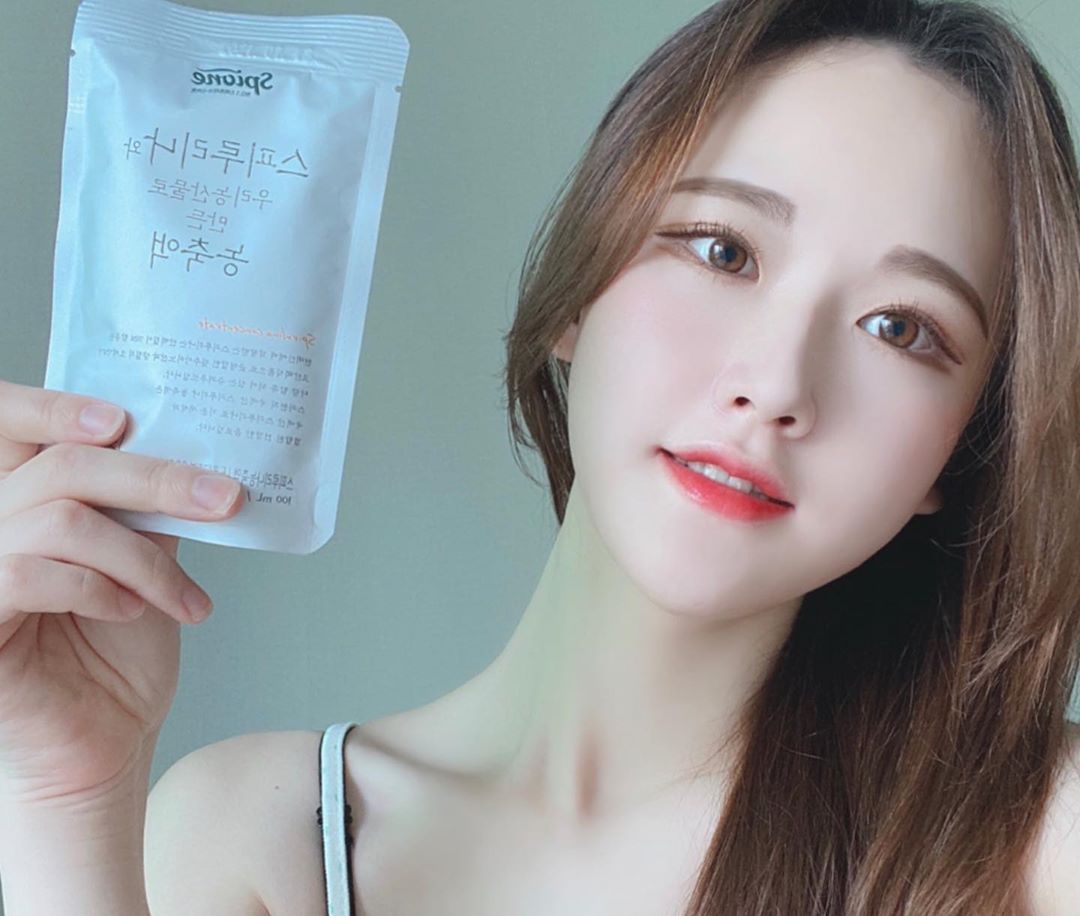 지민 on Instagram: “안색좋아졌단 소리듣는 요즘  피부건강에 도움을 주는 스피루리나 먹는 즁🌿 _ 국내산 生 슈퍼푸드 스피루리나 + 친환경…”