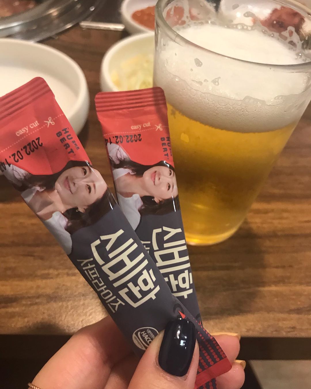 중국어 능통모델/방송인 "슈가"糖糖欧尼 on Instagram: “회식,술자리도 많고 미팅도 많은 요즘~ 맨몸으론 못마시겠음. .약국에서 간편하게 #겟 확실히 다음날이 다르다~간편한 #숙취해소제 #건