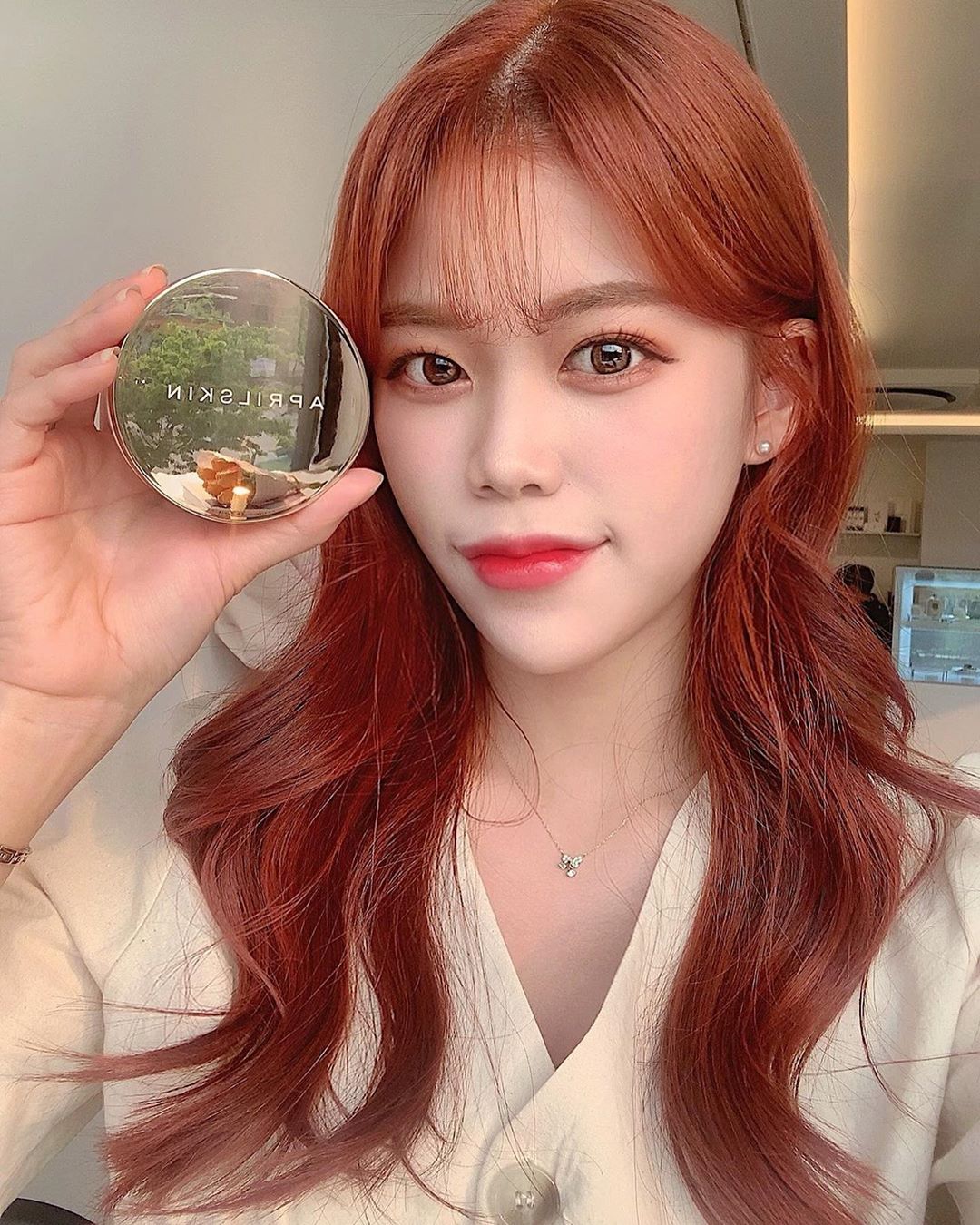 하유진 on Instagram: “여름에 데일리로 쓰기 좋은 쿠션 발견 ღ 에이프릴스킨 픽싱쿠션 ღ ⠀ ✔