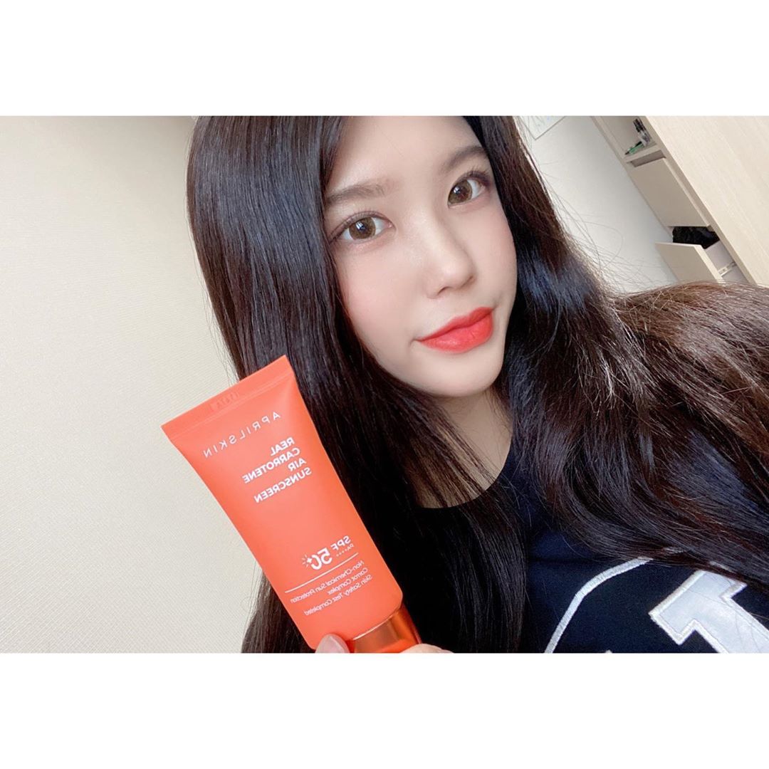 소연공주님 on Instagram: “선크림 이거 추천해주께요 진짜 바르면 너무 촉촉하고 부드러워서