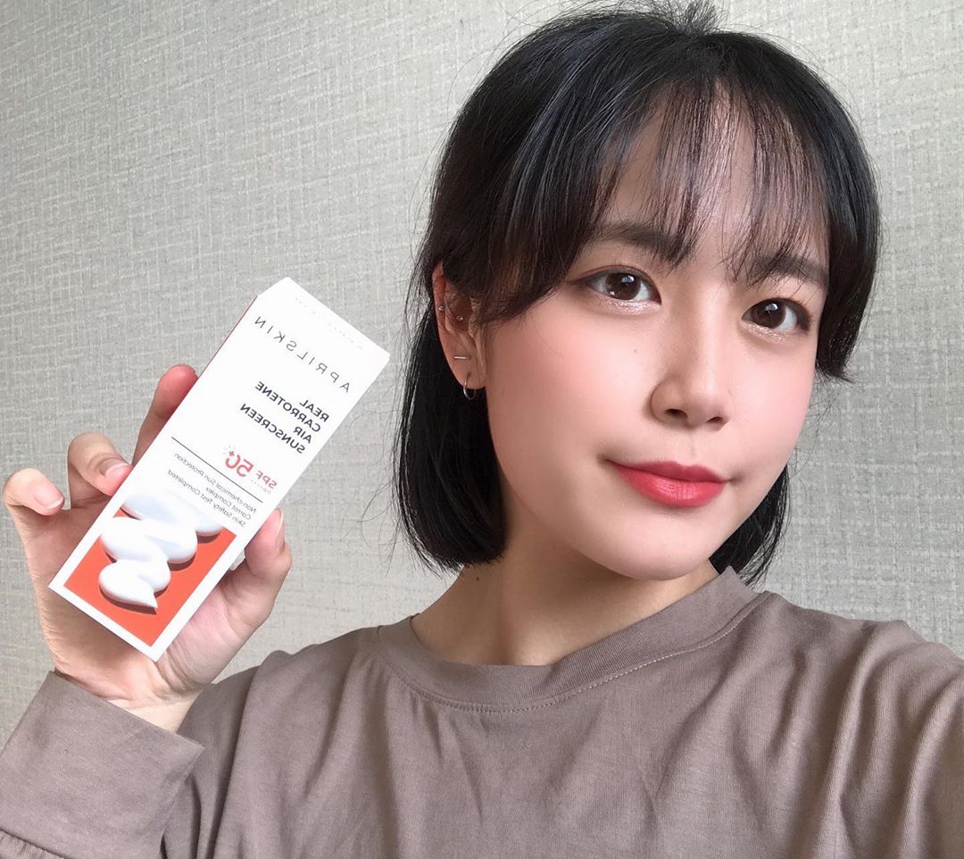 송수진 (19) on Instagram: “🥕리얼 캐로틴 에어 선크림 🥕 곧 여름이라 선크림이 필요했는데 마ᄎ