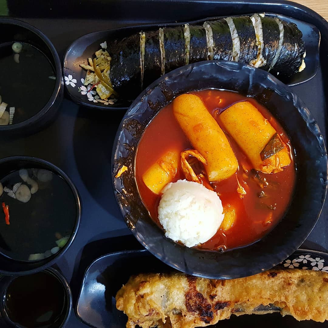 서면나들이
.
.
.
#서면맛집 #서면떡볶이 #먹스타그램 #용이네방앗간