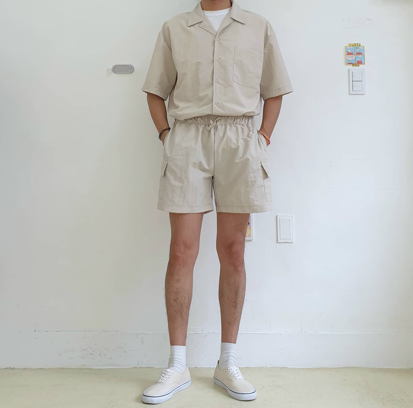 🙄
.
나일론 소재의 오픈카라 셔츠와 카고 숏반바지
세트인데 가볍고 시원해서 자주 입을듯😃
이래서 여름엔 나일론인가🤔
.
.
.
#쥬만지