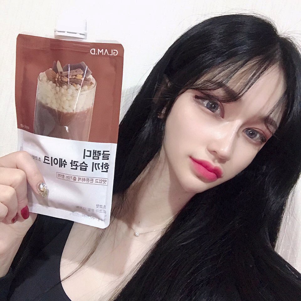 @hwa._.2_ on Instagram: “#협찬 요즘 바쁠때 식사대용으로 먹는 쉐이크! 맛있어서 간식으로 먹는ᄀ