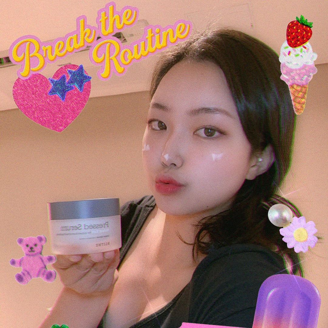 MINJI KIM on Instagram: “[블라이드_프레스드 세럼 벨벳 얌] 얌(마) 뿌리 추출물이 68.79%함유되어 요즘같은 계절, 건조해진 피부에 풍부하고 깊은 보습을 부여하는 고농축&고보습 고체 세럼🧡 크