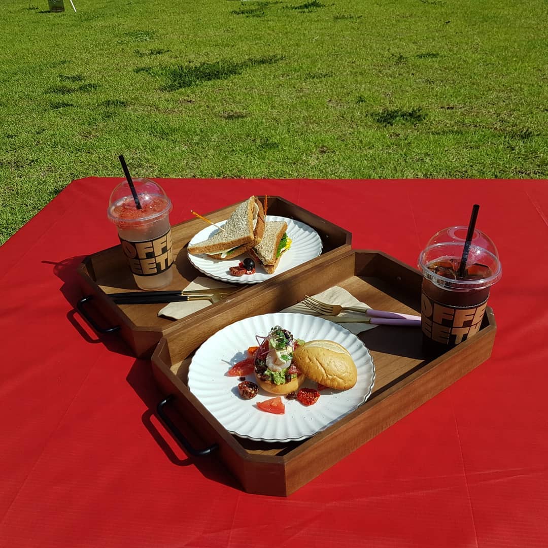 먹는게 제일 조크든여 🥰 on Instagram: “#협찬 #카페허밍 #가평카페 . 날씨가 좋아서 가평으로 드라이브 다녀왔어요~💕 가평은 서울에서 1~2시간 거리라 가끔씩 데이트 하러 가는데요. 오늘