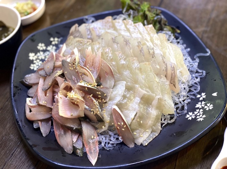 [수원/조원동] 회타운 : 가을엔 싱싱하고 고소한 전어회! 북수원 전어회 맛집 방문후기