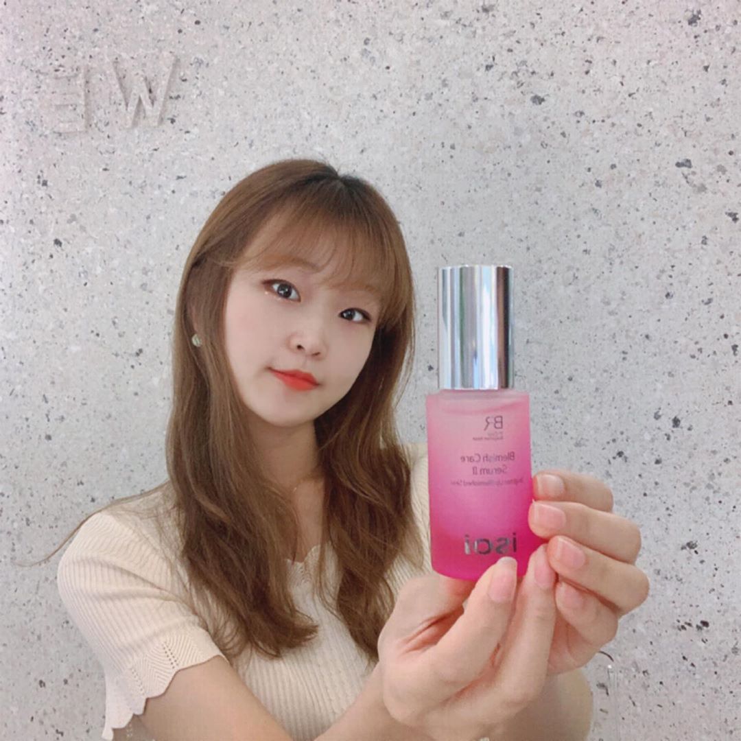 𝓎𝑜𝑜𝓂ღ on Instagram: “저의 최애 데일리템😍💓 ISOI 아이소이 1등 잡티세럼 💕 올리브영 7년 간 판매 1위제품, 제가 맨날맨날 꾸준히