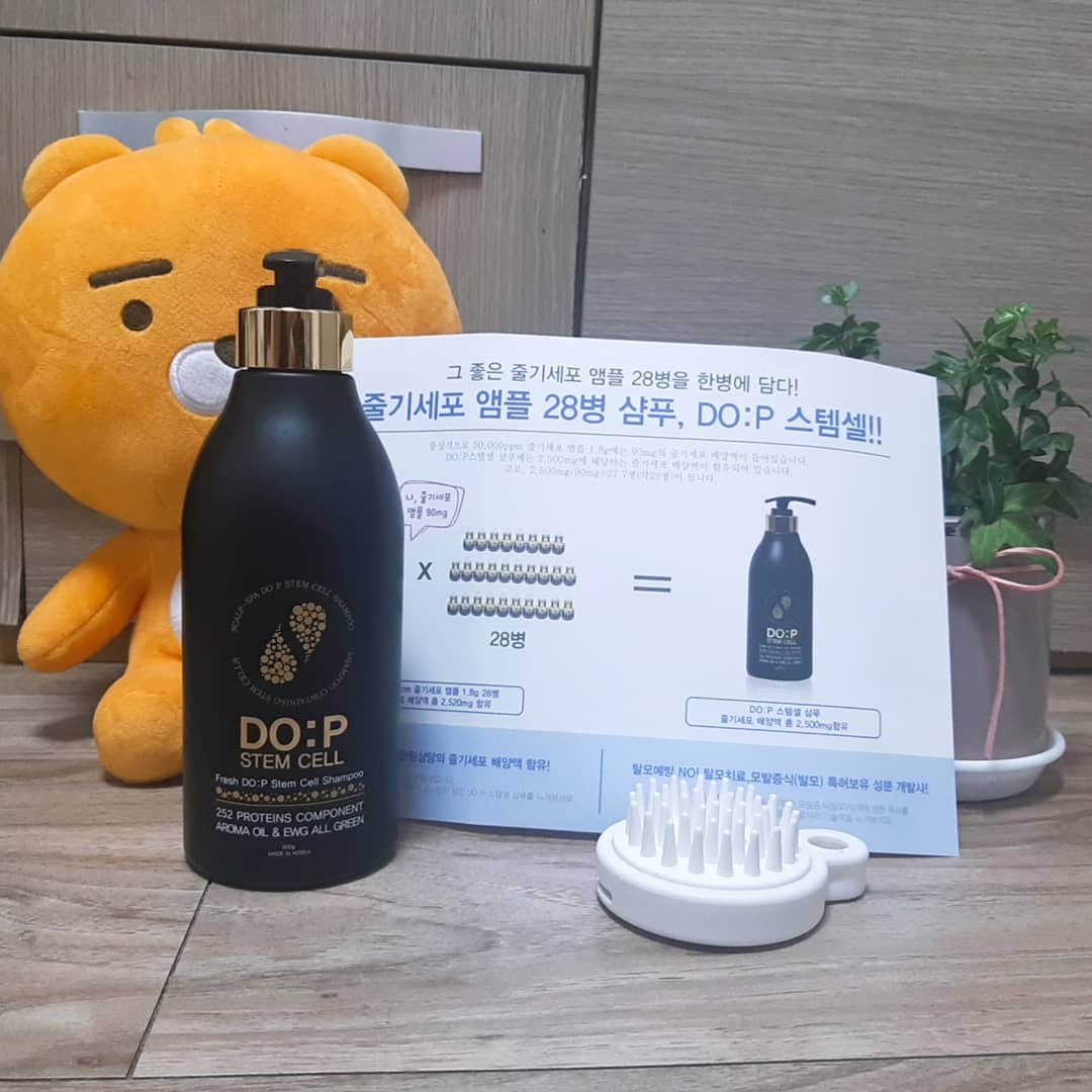  “흔히 남자는 머리빨이다라는 말이 있듯 정말로 남자에게 있어서 머리카락은 너무너무 소중한 존재라 생각하지 않아요? 물론 남자뿐만 아니라 여자들도 이미지 변신에 있어서 정말 중요한게 머리카락이죠! 이런 머리카락은 나중에 가서 관리하면 돈도 돈이지만…”