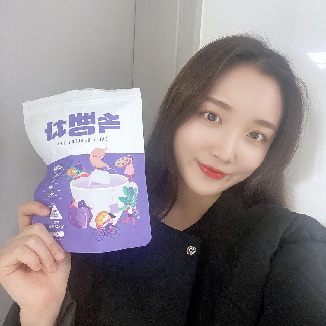  “포장 뜯자마자 향긋하고 고소한 냄새가 너무 좋았던 #속뻥차 🙂 물 대신 마셔도 좋을 정도로 거부감 없는 향과 맛이 너무…”