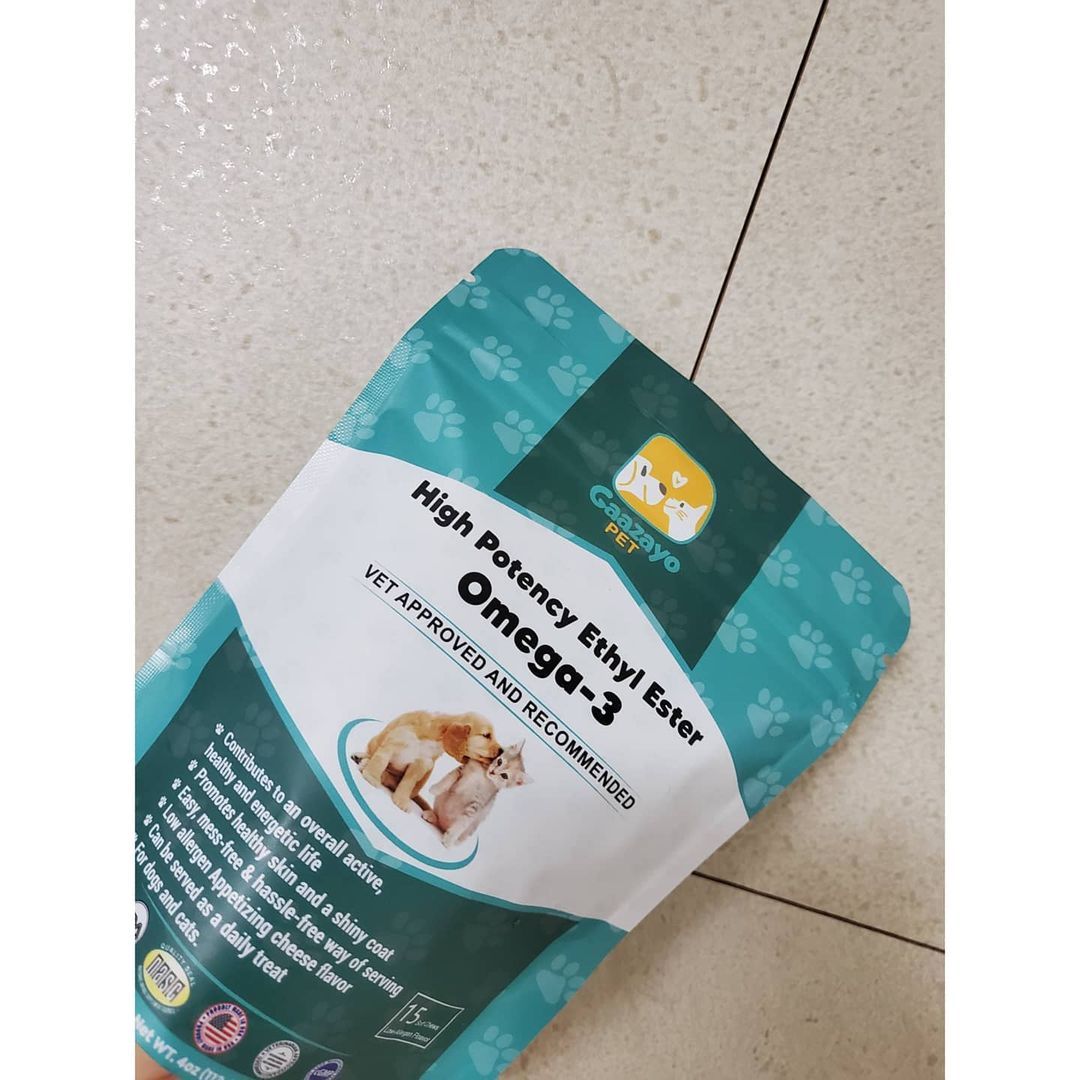  “⠀ 피부가 예민한 짱구를 위한 🎁 ⠀ 영양제지만 큐브간식형태로 되어있어서 세상 입맛 까다로운 우리 개아들램도 잘 먹어주는 #가자요펫오메가3 ⠀ ⠀ 전 성분이 투명하게 공개되어있고 각종인증을 받아 안심하고 급여할 수 있는  미국산제품‼️ ⠀ ⠀ 1+1…”